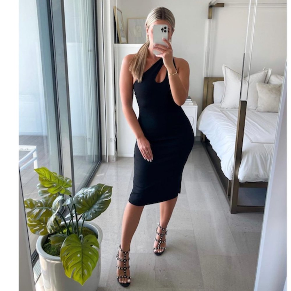 BLOGGER'S FAVE! Zara Black Cut Out One Shoulder Midi Dress Sz S NWT - Picture 4 of 14